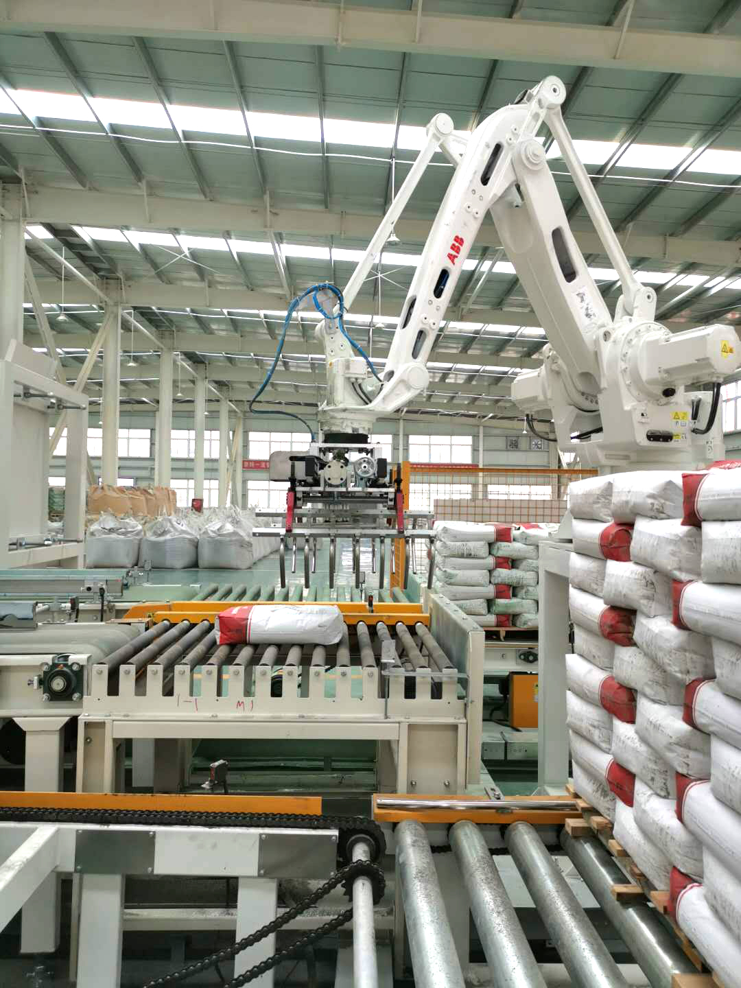 ?大廣金剛砂地坪材料  新鄉(xiāng)自動(dòng)化工廠！